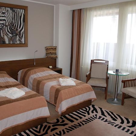 Afrika Hotel Frydek-Mistek Exterior photo